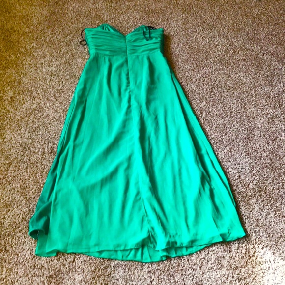 Dessy Prom/Bridesmaid Dress in Pantone Green - Picture 11 of 16